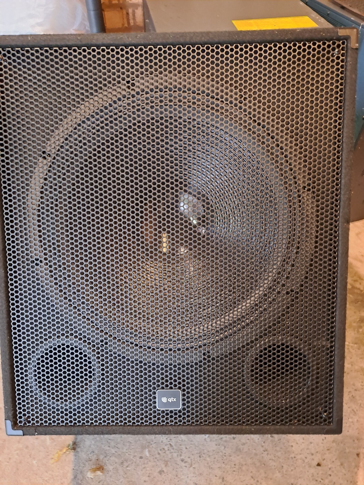 Used DJ Equipment. UNTESTED. Assorted job lot. Mixers, amplifier