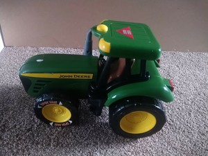 john deere roarin tractor