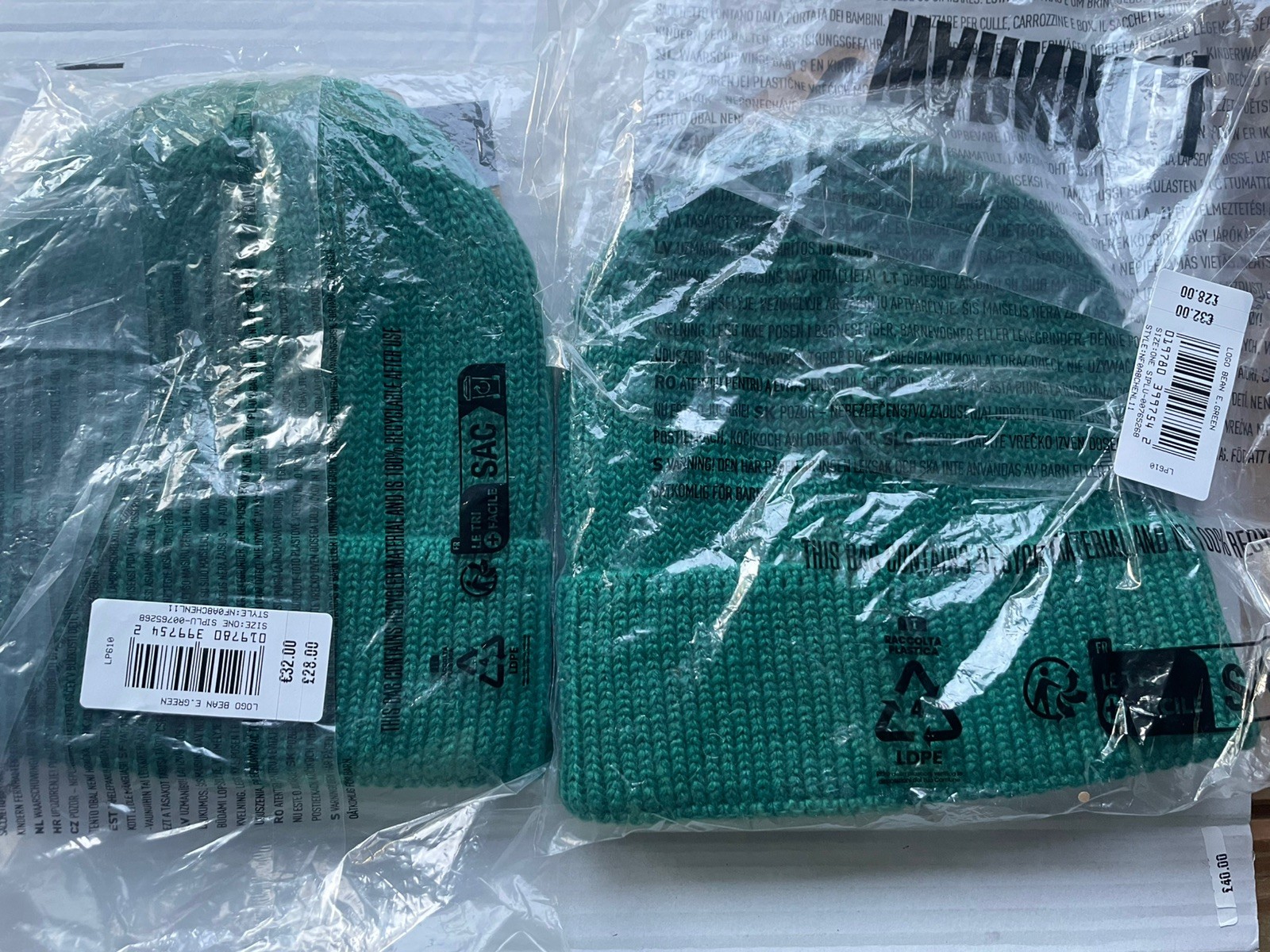 The North Face Logo Box unisex Cuffed Beanie One Size RRP £28 image 8