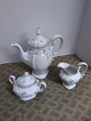 Johann Haviland Blue Garland Bavarian Tea Pot, Creamer, Sugar Bowl w Lid