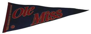 UNIVERSITY OF MISSISSIPPI OLE MISS REBELS VINTAGE FOOTBALL PENNANT NCAA BANNER