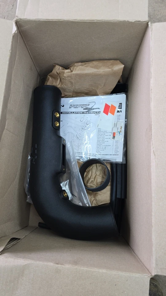 Lexus com entrada de ar frio - Imagem 3 de 4