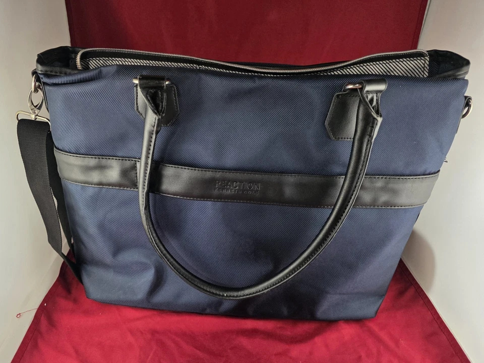 Kenneth Cole REACTION Chelsea Quilted Chevron 15" Laptop & Laptop, Navy  - Image 2 of 4