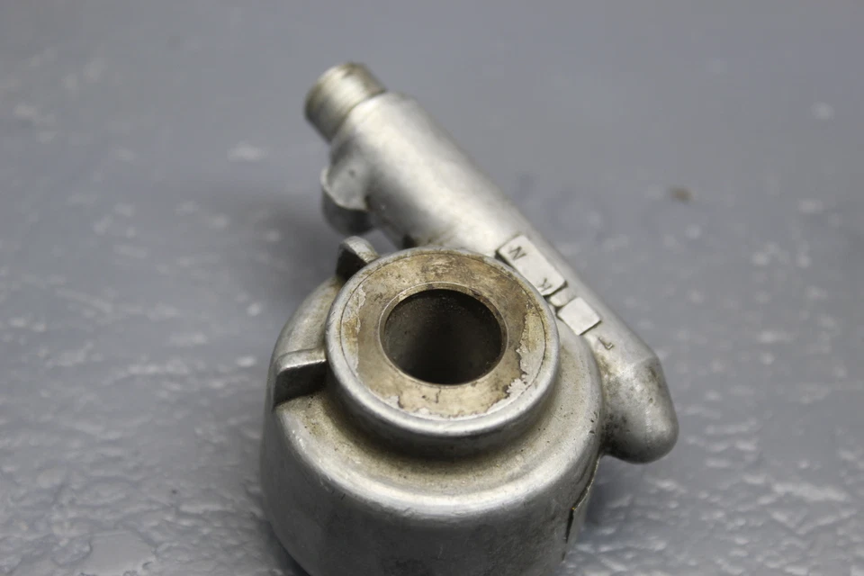 1981 KAWASAKI 305 CSR KZ305A KZ550 SPEEDOMETER DRIVE GEAR  - Image 3 of 4