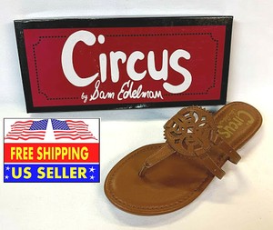 canyon medallion flat sandals