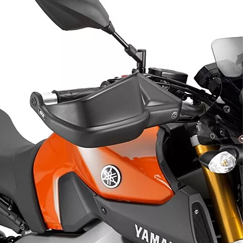 Givi outlet mt 07