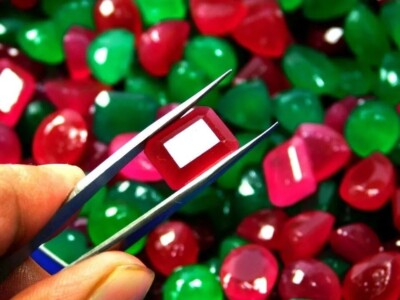 100 Ct Natural Loose Gemstone Lot Emerald and Ruby Certified Mix Shape Mined