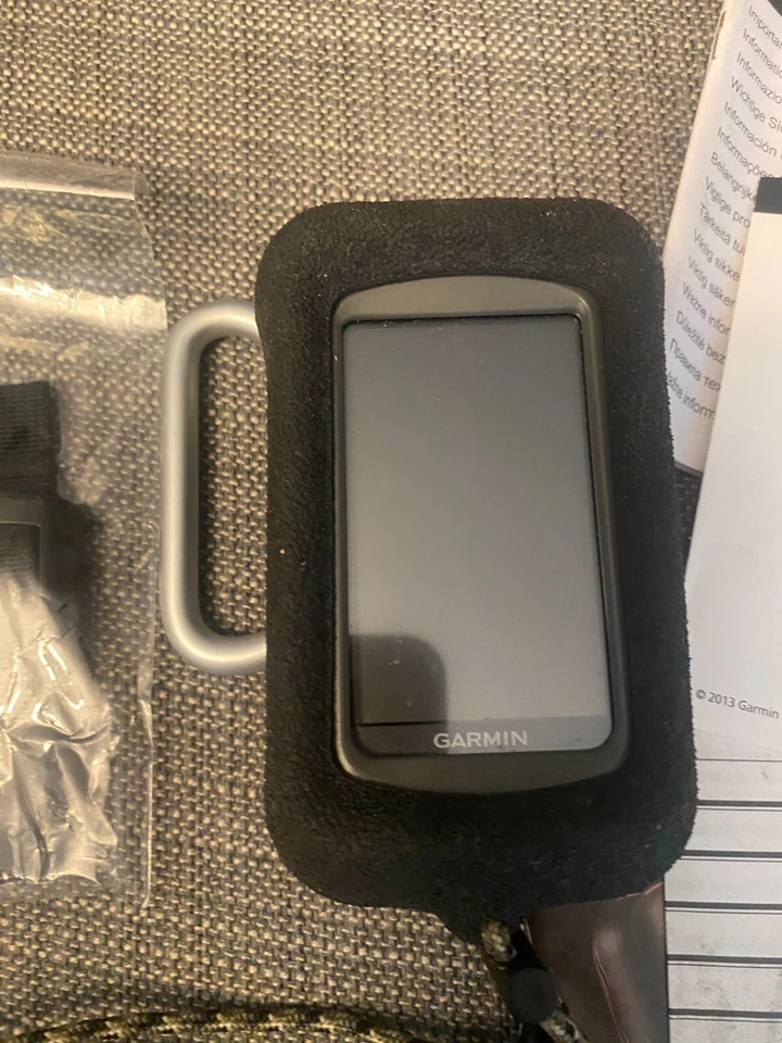 Garmin Oregon 550 Handheld GPS with Camera and accessories Bundle Free Shipping - Image 2 of 4