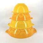 Vtg PYREX Yellow Orange Sunflower Daisy Cinderella Nesting Bowl 4 Pc Set 441-444