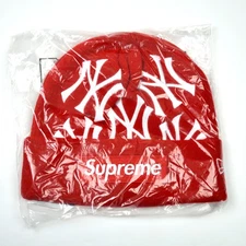 Supreme New York Yankees New Era Box Logo Beanie Red