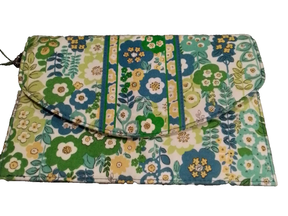Vera Bradley Travel Envelope Wallet English Meadow Green Yellow Floral Quilted - Image 2 of 4