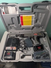 Senco DS275-18V Screw Gun With Charger Case & 2 Batteries Tested Working