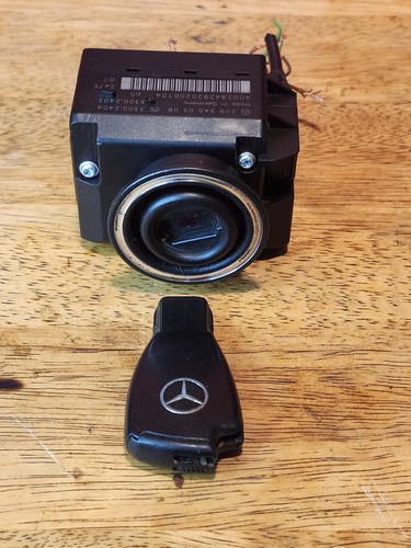 209 545 05 08 Mercedes 03-09 W211_ST12 C-Class CLK-Class Ignition Switch Module - Picture 8 of 8