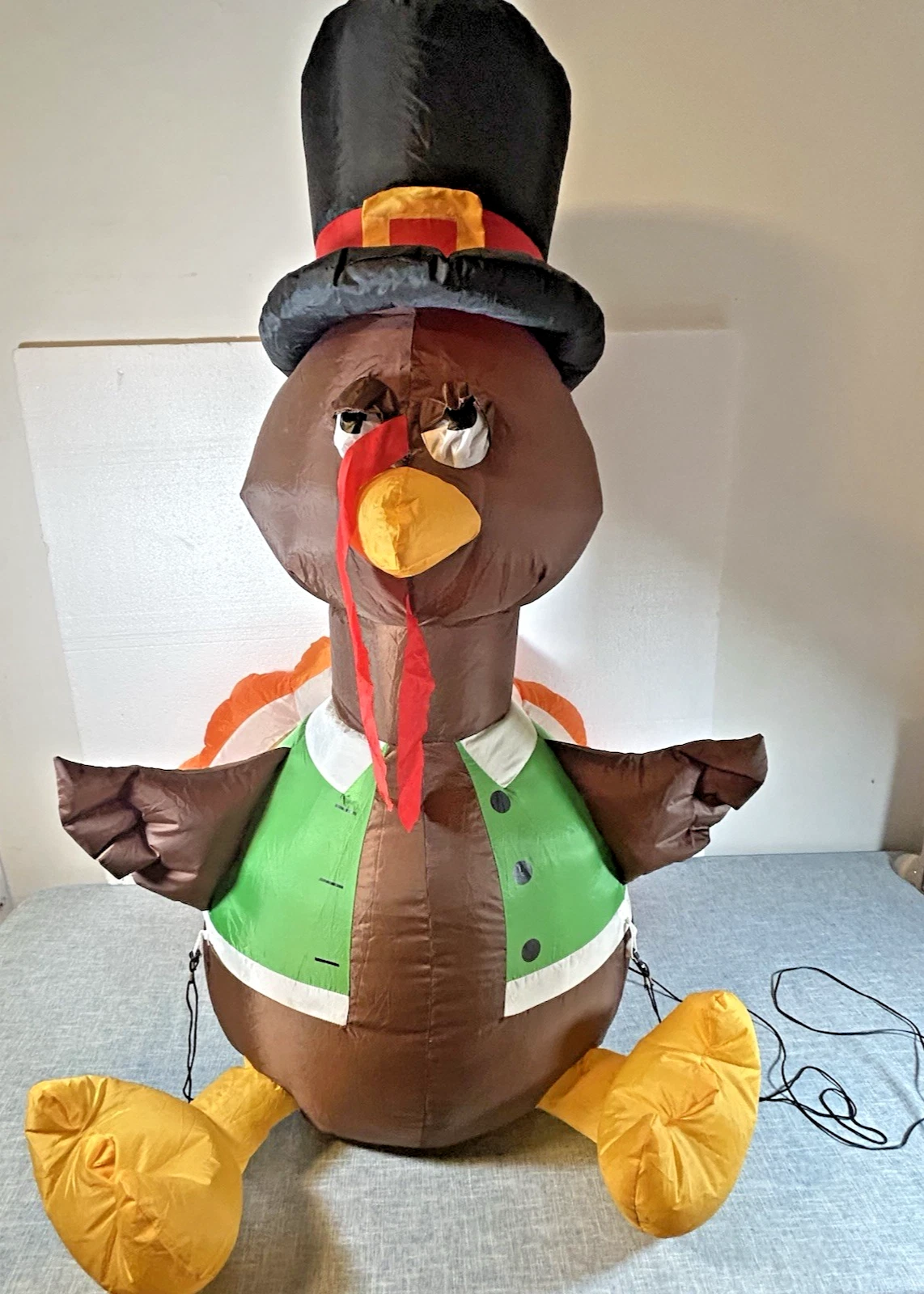 Gemmy Airblown Inflatable Turkey 4 Ft Thanksgiving Indoor / Outdoor Pre-Owned