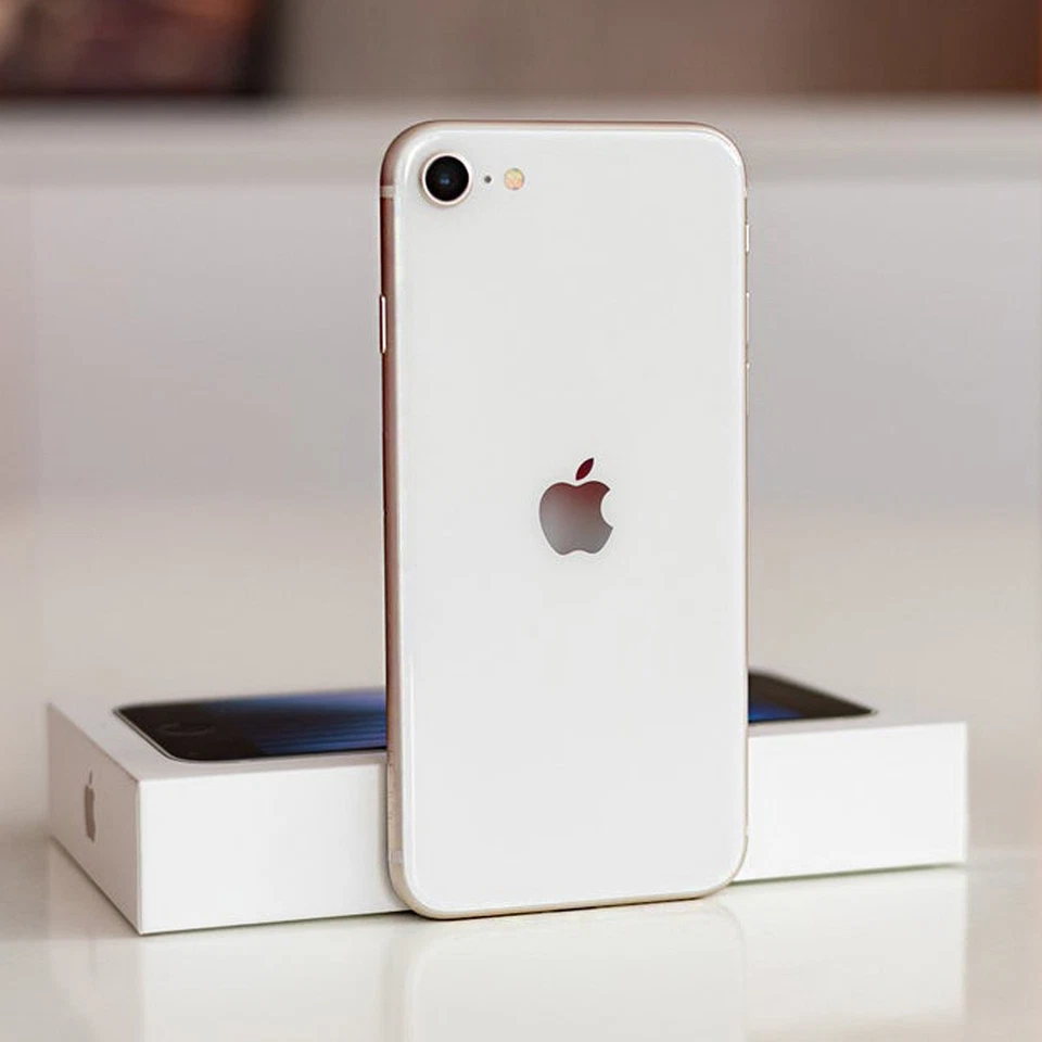 NUOVO Apple iPhone SE 3rd Gen (2022) 64GB/128GB/256GB 5G Sbloccata Smartphone - Immagine 3 di 4