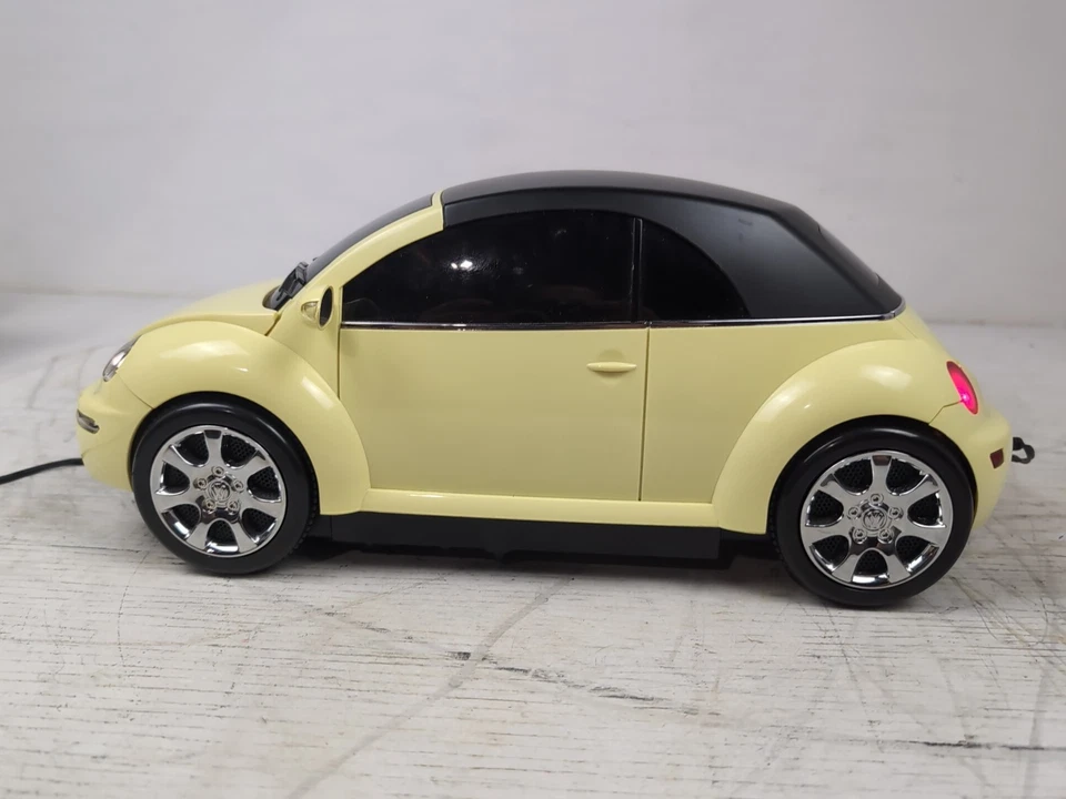 Vtg Rare Sharper Image VW Volkswagen Beetle Radio(Works)/CD Player(Doesn't Work) - Image 4 of 4