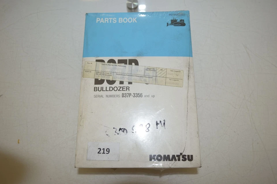 B219 - Komatsu Parts Book - Teile-Katalog für D37P-5A Planierraupe raupe - Bild 1 von 1