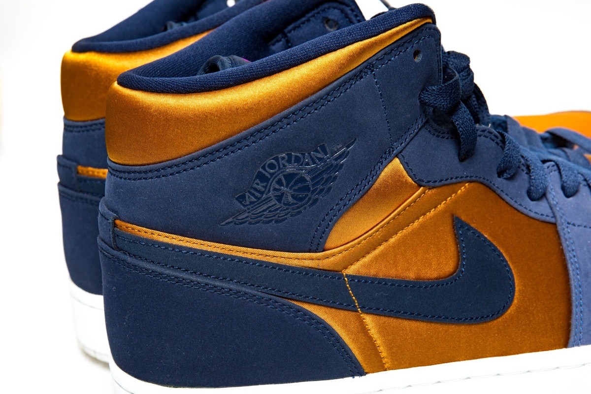 Nike Air Jordan 1 Mid SE Premium Stain Gold Men