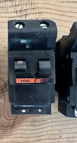 INTERRUPTOR DE LOK FEDERAL PACIFIC 100 AMPERIOS TIPO NA 2 POLOS 120/240 VOLTIOS - Imagen 2 de 10