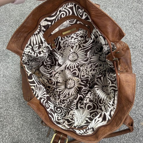 Vintage oversized shoulder bag boho faux leather studded fringe 2010s rock chic - Picture 6 of 11