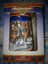 1999 Anheuser Busch Budweiser Holiday Christmas Stein Century Of Tradition CS389