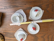neu 4  Espressotassen Porzellan mit Untertell...