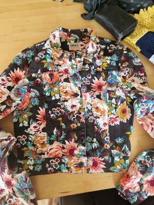 Blumengemusterte JACKE von PROMOD