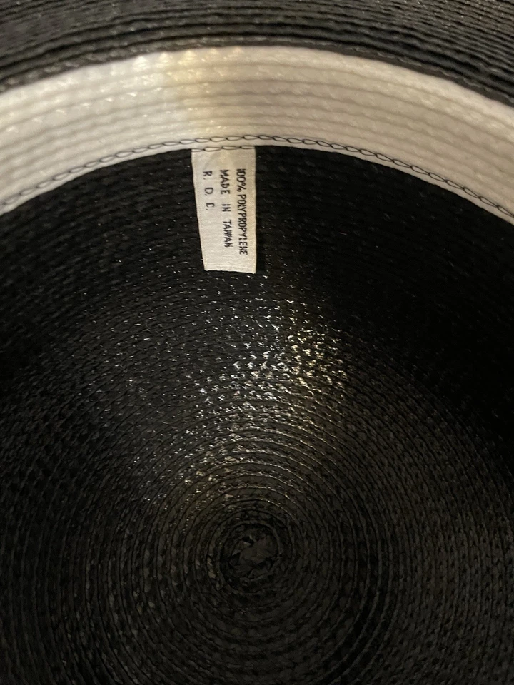 Vintage early to mid 1980’s5th Ave. black straw wide brim hat Large Chiffon Bow - Image 4 of 4