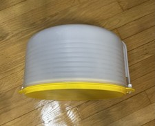 Tupperware Round Cake Taker Carrier with Handle