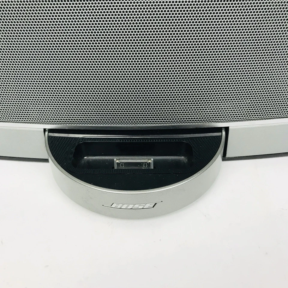 Sistema de música digital portátil Bose SoundDock sin cables ni control remoto sin probar Foto 4 de 4