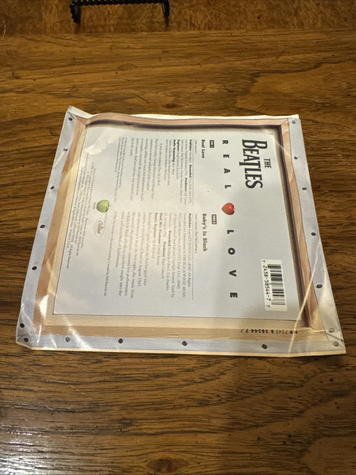 The Beatles - Real Love & Baby's In Black (Live) Apple 1996 45rpm Picture Sleeve - Image 4 of 4