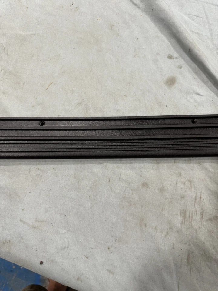 Ford F150 F250 F350 1987 1997 nuevo de stock placa basculante panel moldura E9TB-1513208-AA Foto 3 de 4