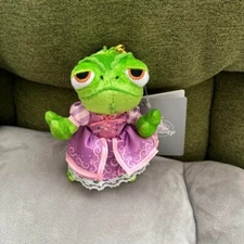 Tokyo Disney Store Pascal Plush Toy Keychain Tangled WISHING YOU A LOVELY w/tag
