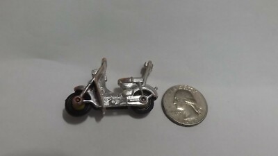Vintage Plastic Small Chopper 1 1/2 inches Long 