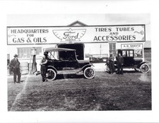 Ford Garage Model T Ford Era 8 12 X 11 Photo Ford Garage Model T Ford Era 8 12 X 11 Photo