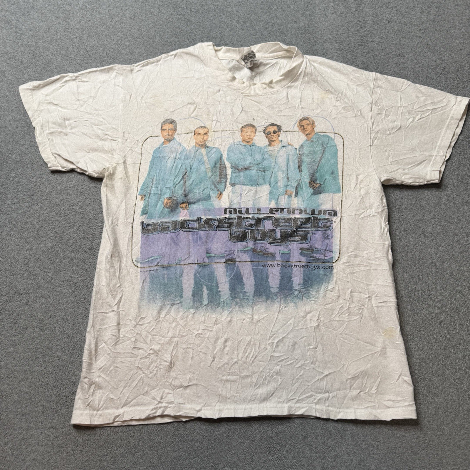 Vintage Hanes T Shirt Mens Medium Backstreet Boys Into The Millennium Music Y2K