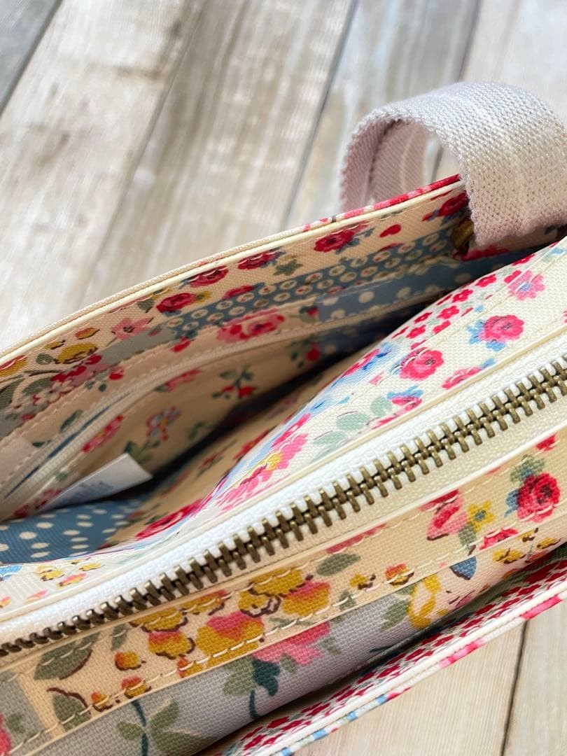 Cath Kidston Patchwork Shoulder Bag Christmas Gif… - image 5