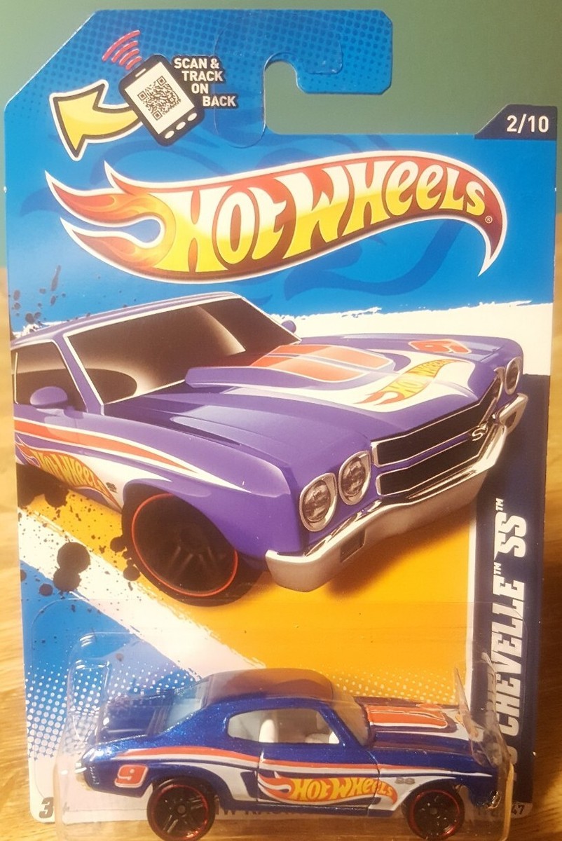 Hot Wheels '70 Chevelle SS Blue 1:64 Scale HW Racing Logo
