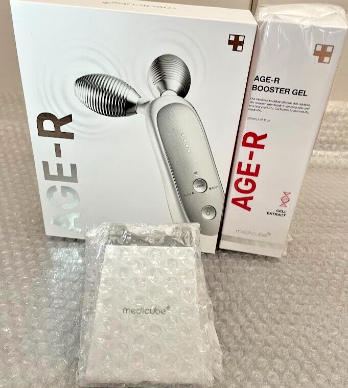 AGE-R DERMA EMS SHOT 美顔器 AGE-R EMSダーマショット – MEDICUBEオンラインショップ