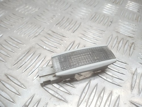 Volkswagen PASSAT B5.5 2001 Sonstige Leuchte Innenraum 3B0947113 UST108198