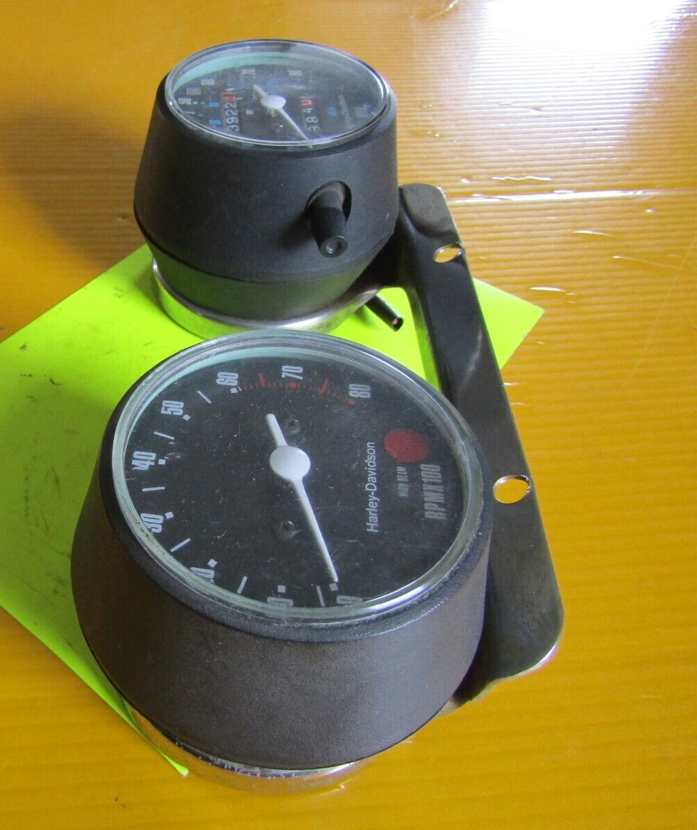 USED OLD 1970s HARLEY DAVIDSON SPORTSTER SPEEDOMETER & TACHOMETER