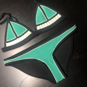 triangl green bikini