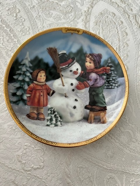 Hummel Interchangeable Month 5.75" Plate Wooden Wall Calendar  ￼Bradford Exc | eBay