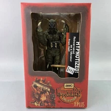 X-Plus AMC MonsterFest She-Creature Figure Set Horror NEW OPEN BOX