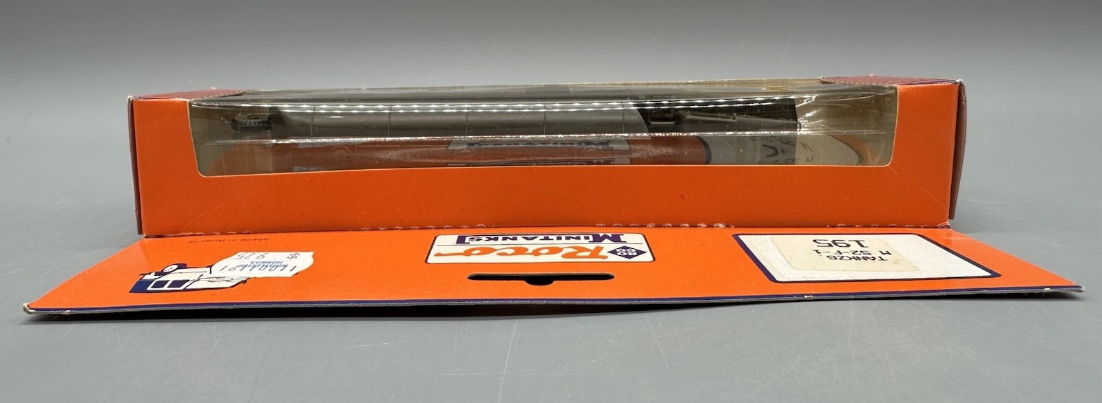 Roco Minitanks 195 Fuel Tractor Trailer Vietnam Era 5 ton 1/87