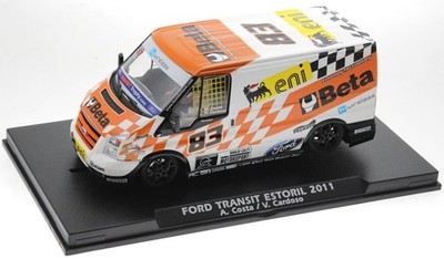Fly FYVAN01 Ford Transit Van-Racing-Series No. 83 mit Kunststoﬀ-Chassis