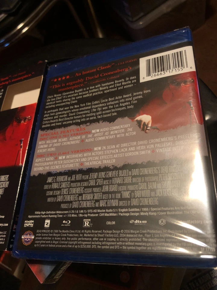 Dead Ringers 2-Disc Blu-ray David Cronenberg Shout Factory Collectors Ed + Slip - Image 3 of 3
