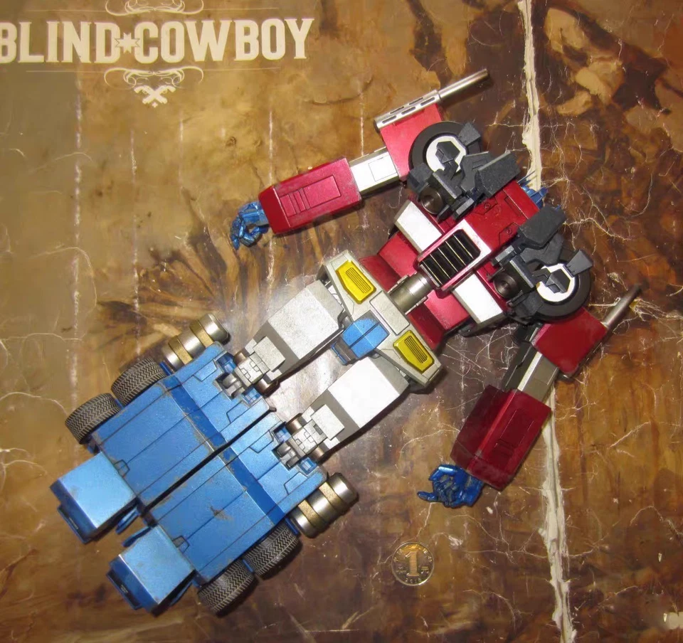 Body Figure Hot Toys TF001 THE TRANSFORMERS G1 Optimus Prime Starscream Version - Image 4 of 4