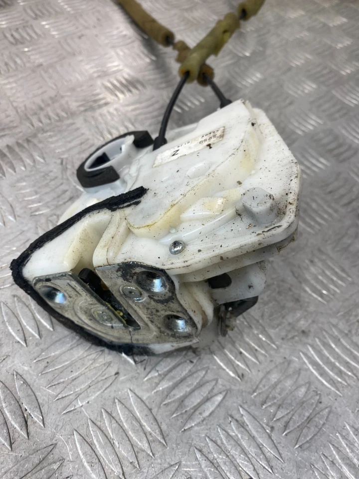 Mazda 6 2012 cerradura de puerta de pasajero trasero izquierdo #10 Foto 4 de 4