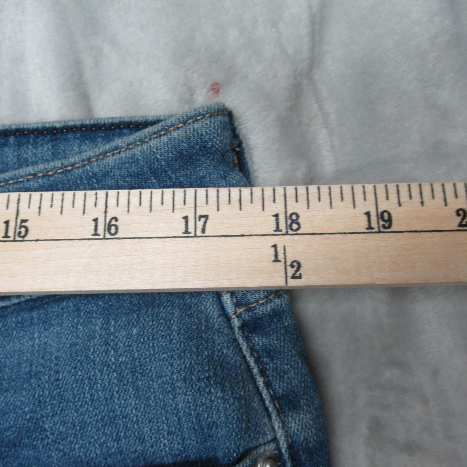 Levis Signature Jeans Women 14 Blue Denim Mid Rise Bootcut Medium Wash 36x32 NEW thumbnail 19